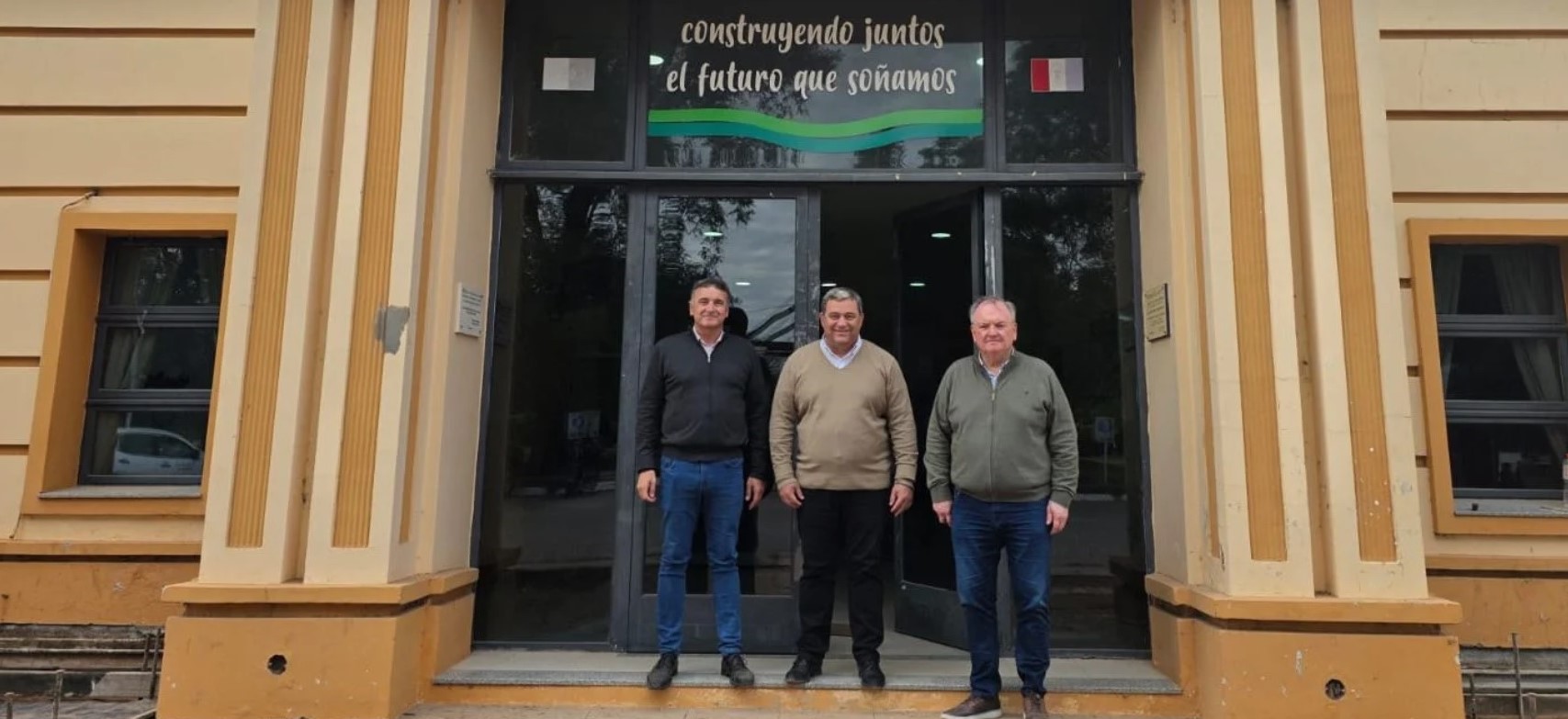 MICHLIG Y GONZÁLEZ MANTUVIERON UNA EXTENSA REUNIÓN DE TRABAJO CON EL PTE. COMUNAL DE ARRUFÓ CRISTIAN PIUMATTI.